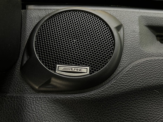 Jeep Wrangler Unlimited 13 of 28
