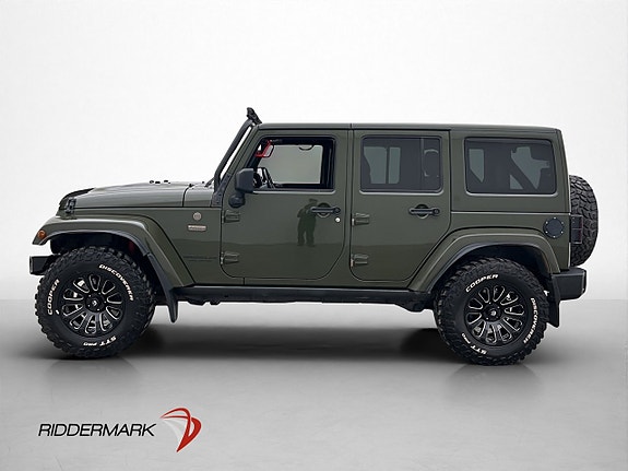 Jeep Wrangler Unlimited 5 of 28