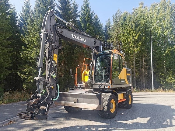 Volvo EW 160 E 2 of 24