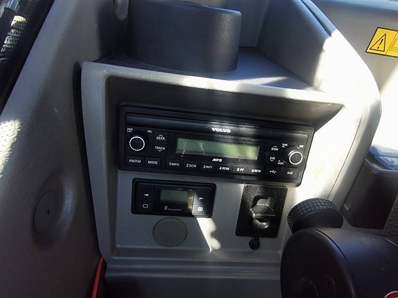 Volvo EW 160 E 10 of 24