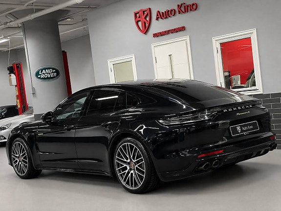 Porsche Panamera 4 2 of 13