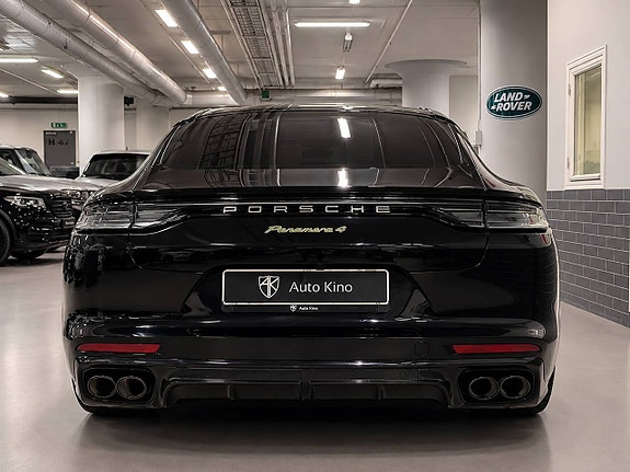 Porsche Panamera 4 3 of 13