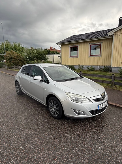 Opel Astra 5 of 15