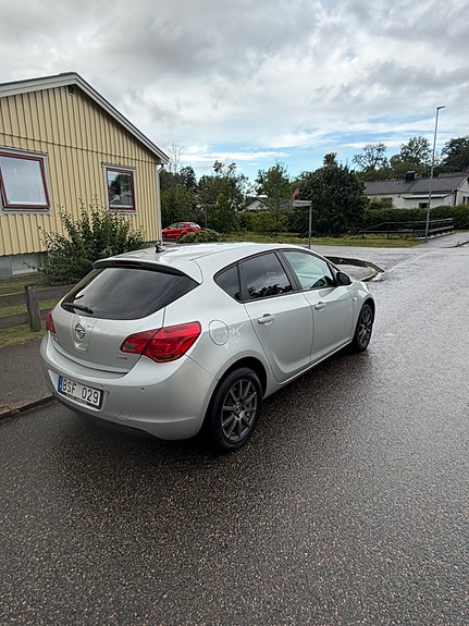 Opel Astra 7 of 15