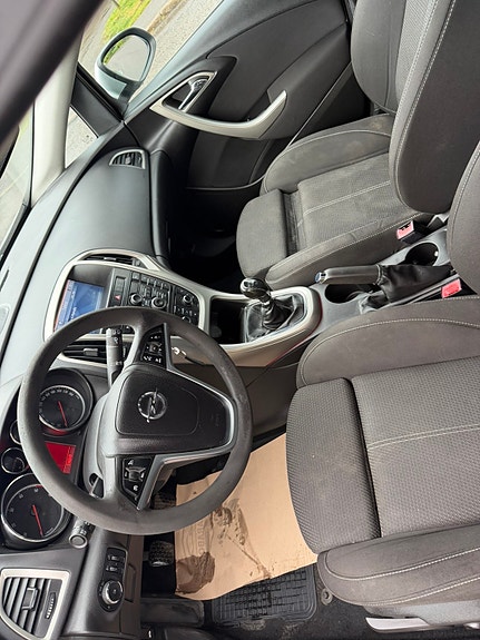 Opel Astra 11 of 15