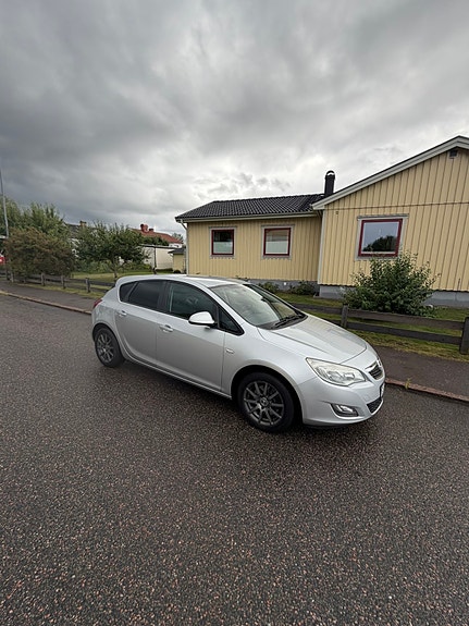 Opel Astra 6 of 15