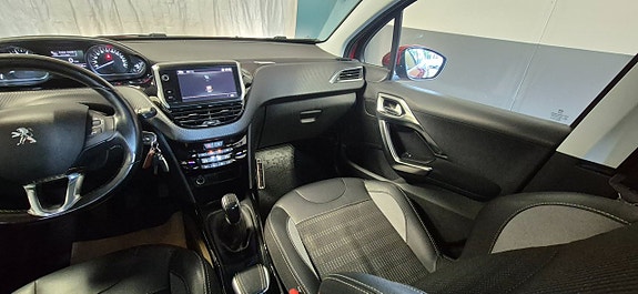 Peugeot 2008 3 of 8