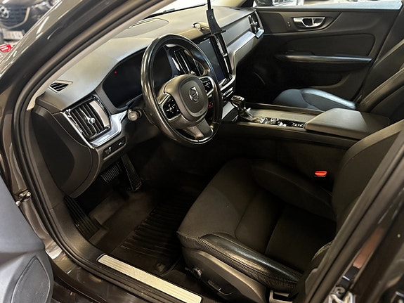 Volvo V60 5 of 7
