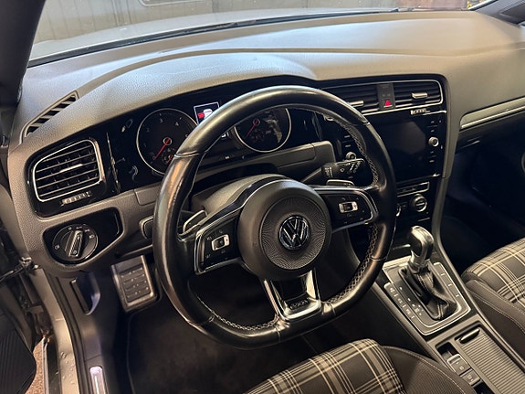 Volkswagen Golf I 13 of 22