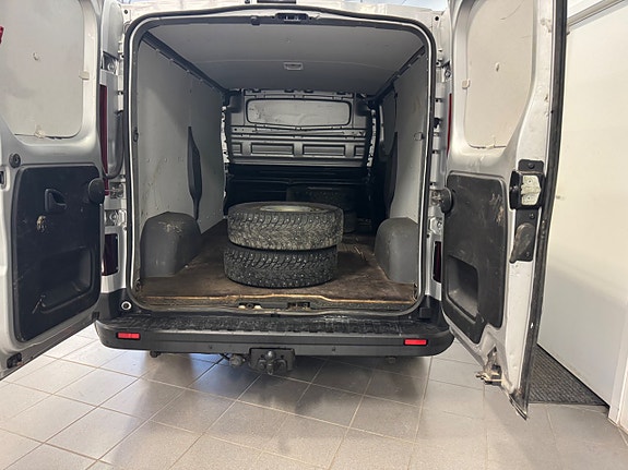 Renault Trafic 5 of 9