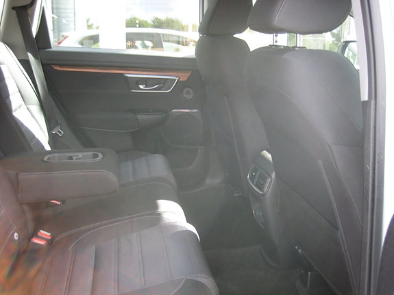 Honda CR-V 6 of 12