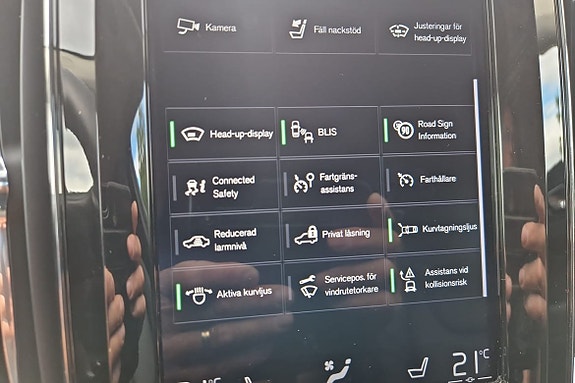 Volvo XC60 15 of 15