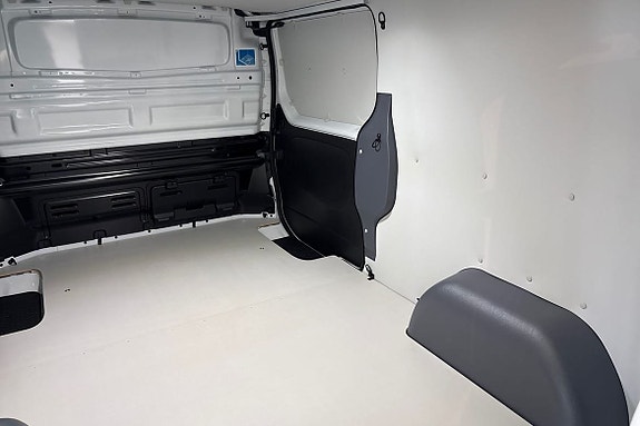 Renault Trafic 15 of 15