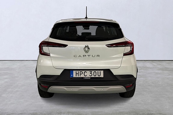 Renault Captur 5 of 15