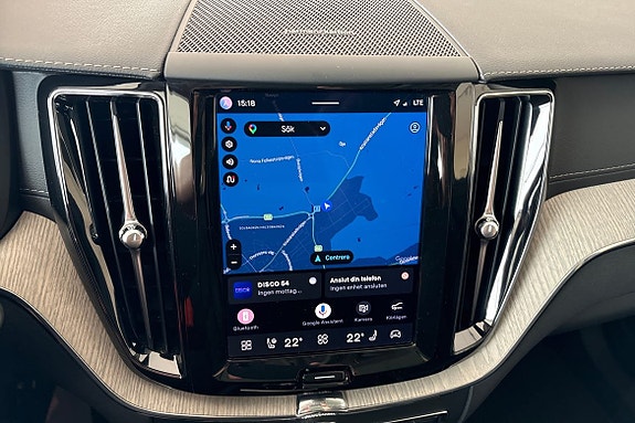Volvo XC60 16 of 23