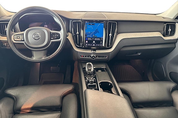 Volvo XC60 9 of 23