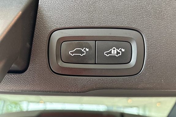 Volvo XC60 18 of 23