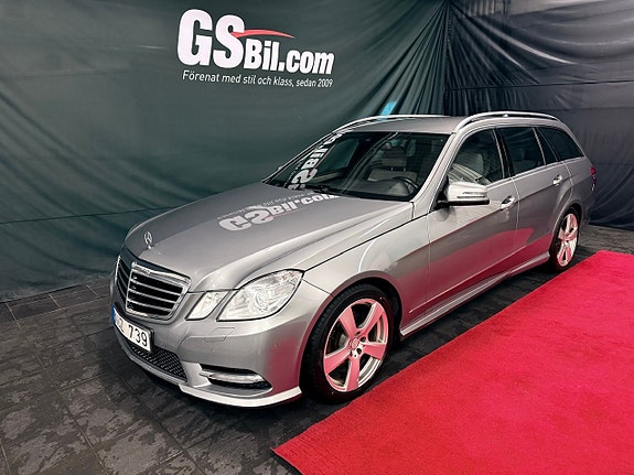 Mercedes-Benz E250 4 of 12