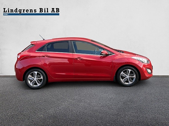 Hyundai i30 2 of 11