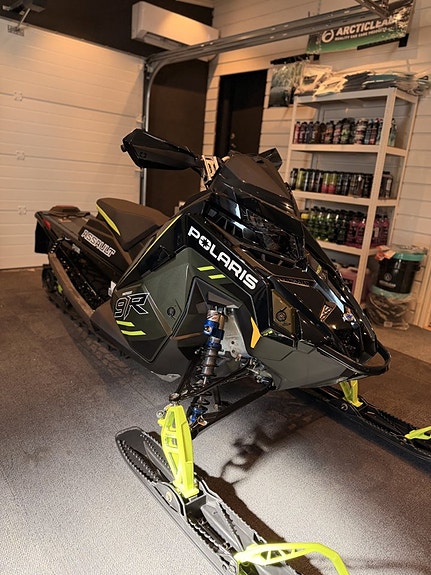 Polaris 9R Switchback Assault 146 Escape – 2026
