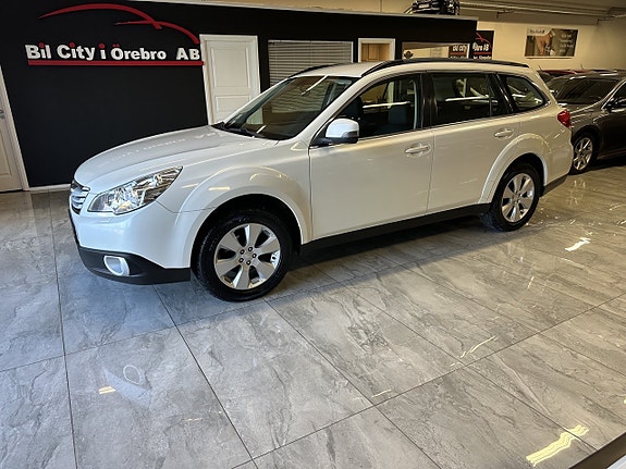 Subaru Outback 3 of 19