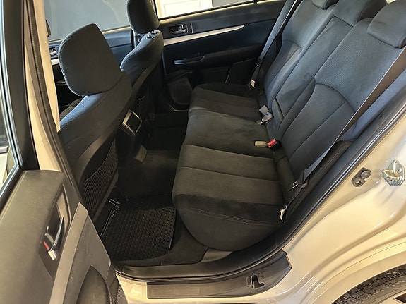 Subaru Outback 17 of 19
