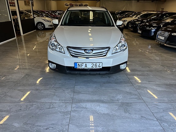 Subaru Outback 10 of 19