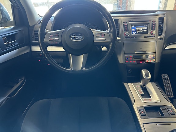 Subaru Outback 8 of 19