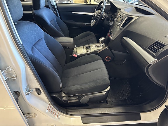 Subaru Outback 15 of 19