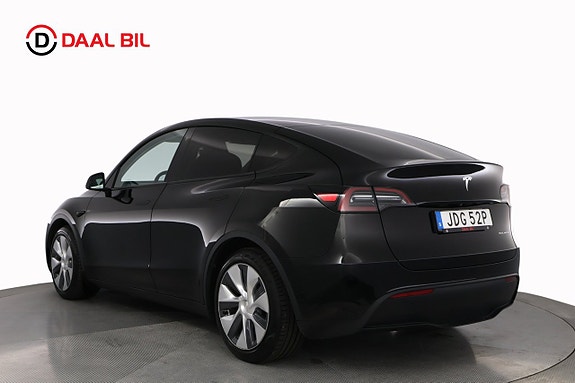 Tesla Model Y 8 of 26