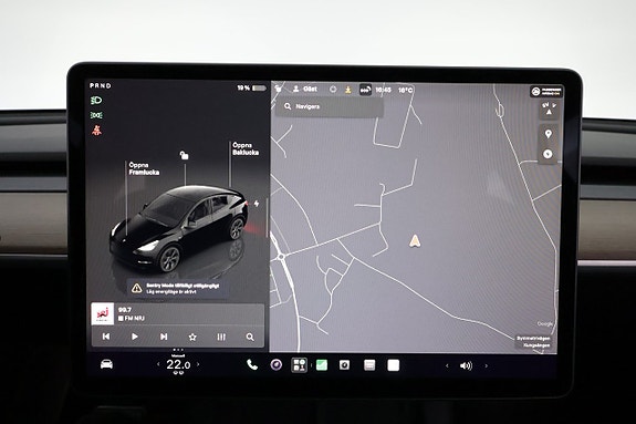 Tesla Model Y 17 of 26