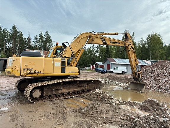 Bandgrävare Komatsu PC 240 NLC-6K 3 of 6