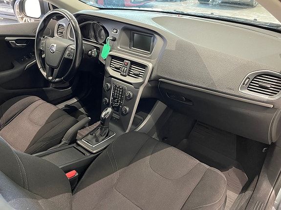 Volvo V40 21 of 23