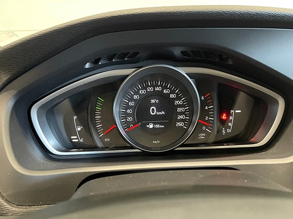 Volvo V40 11 of 23