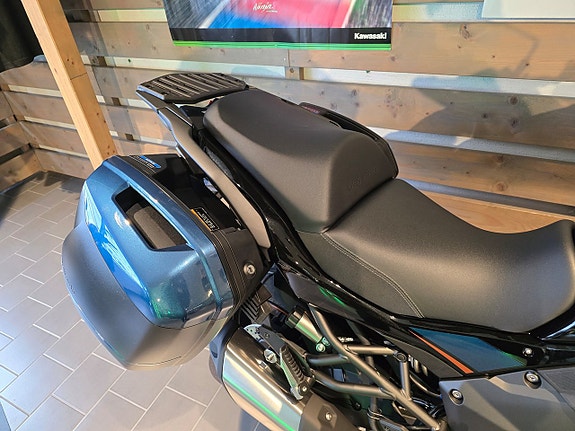 Kawasaki Versys 1100S Tourer 3 of 13