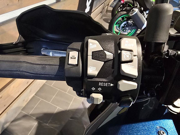 Kawasaki Versys 1100S Tourer 11 of 13
