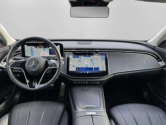 Mercedes-Benz E300 de 26 of 29