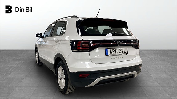 Volkswagen T-Cross 3 of 12