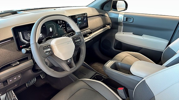 Kia EV3 8 of 12