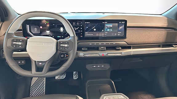 Kia EV3 7 of 12
