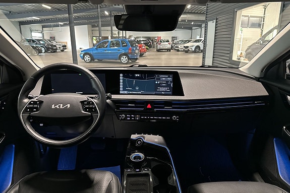 Kia EV6 8 of 25