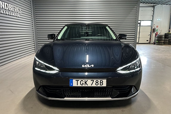 Kia EV6 2 of 25