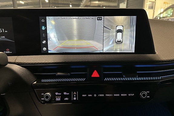 Kia EV6 14 of 25