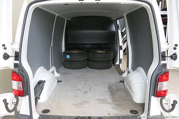 Volkswagen Transporter 10 of 17