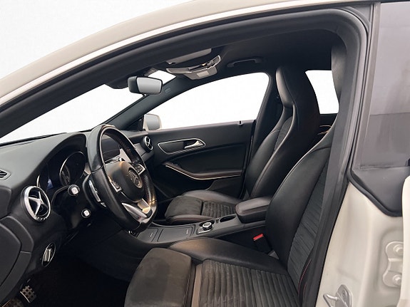 Mercedes-Benz CLA250+ 10 of 29