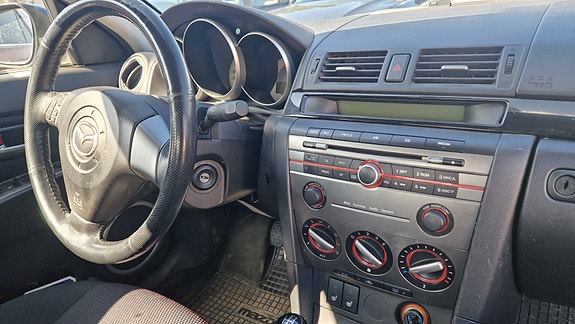 Mazda 3 5 of 9