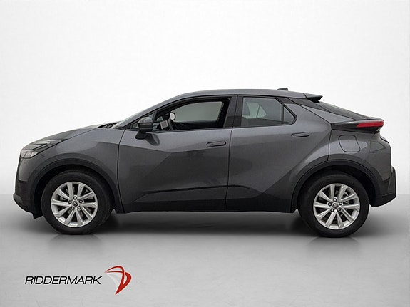 Toyota C-HR 4 of 30