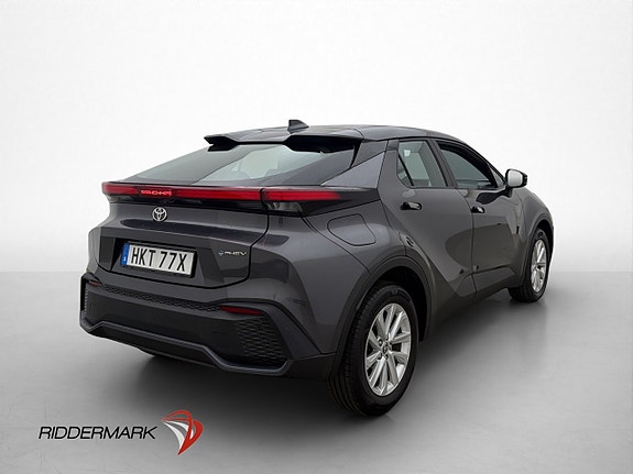 Toyota C-HR 8 of 30