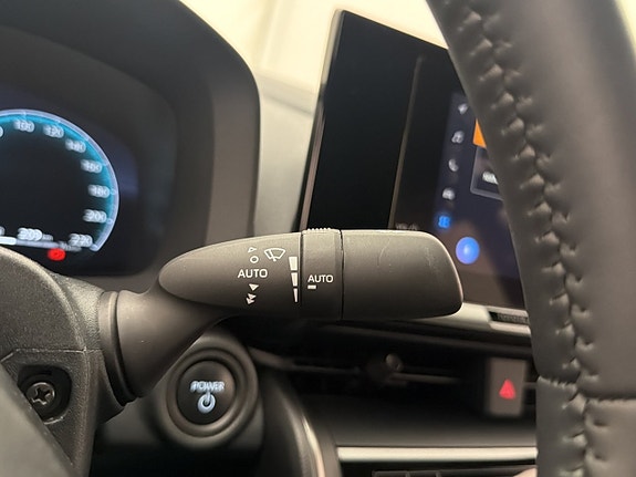 Toyota C-HR 23 of 30