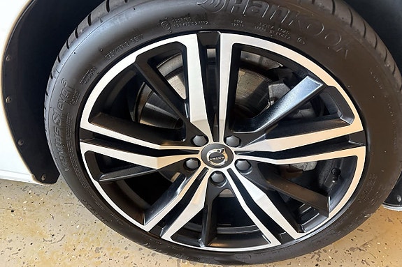 Volvo V60 12 of 27